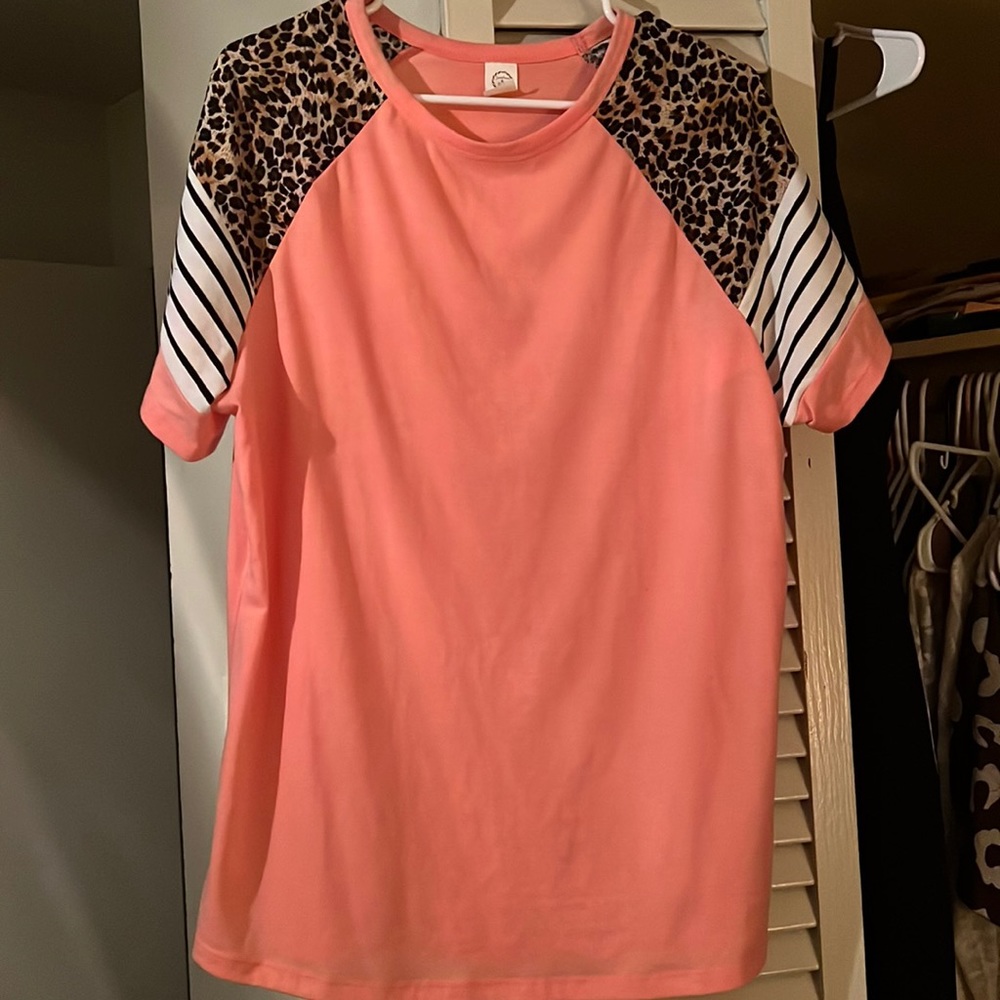 Pink and leopard print size xl boutique shirt